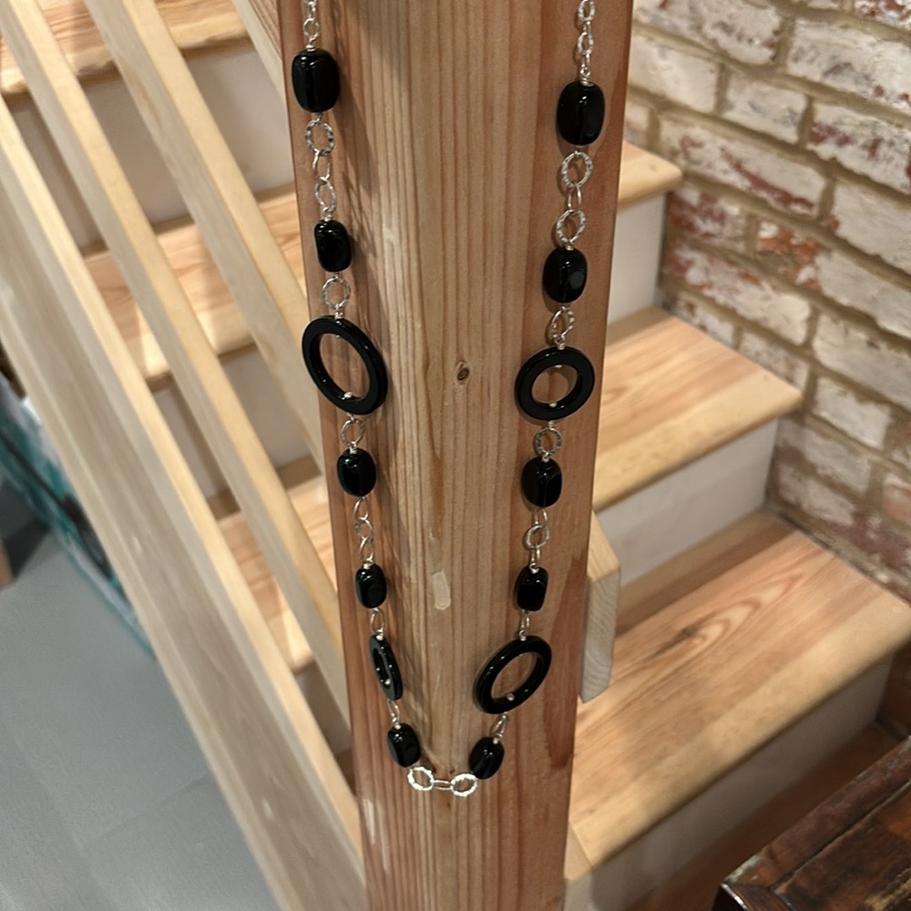 Silver (925 Sterling) and Onyx Circle Necklace - Picture 5 of 6